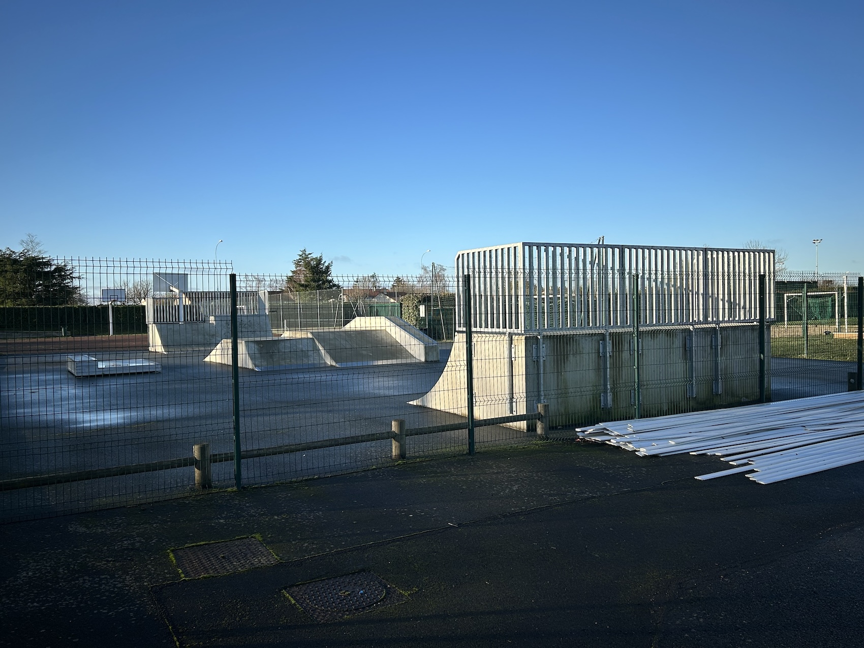 Neuville de Poitou skatepark